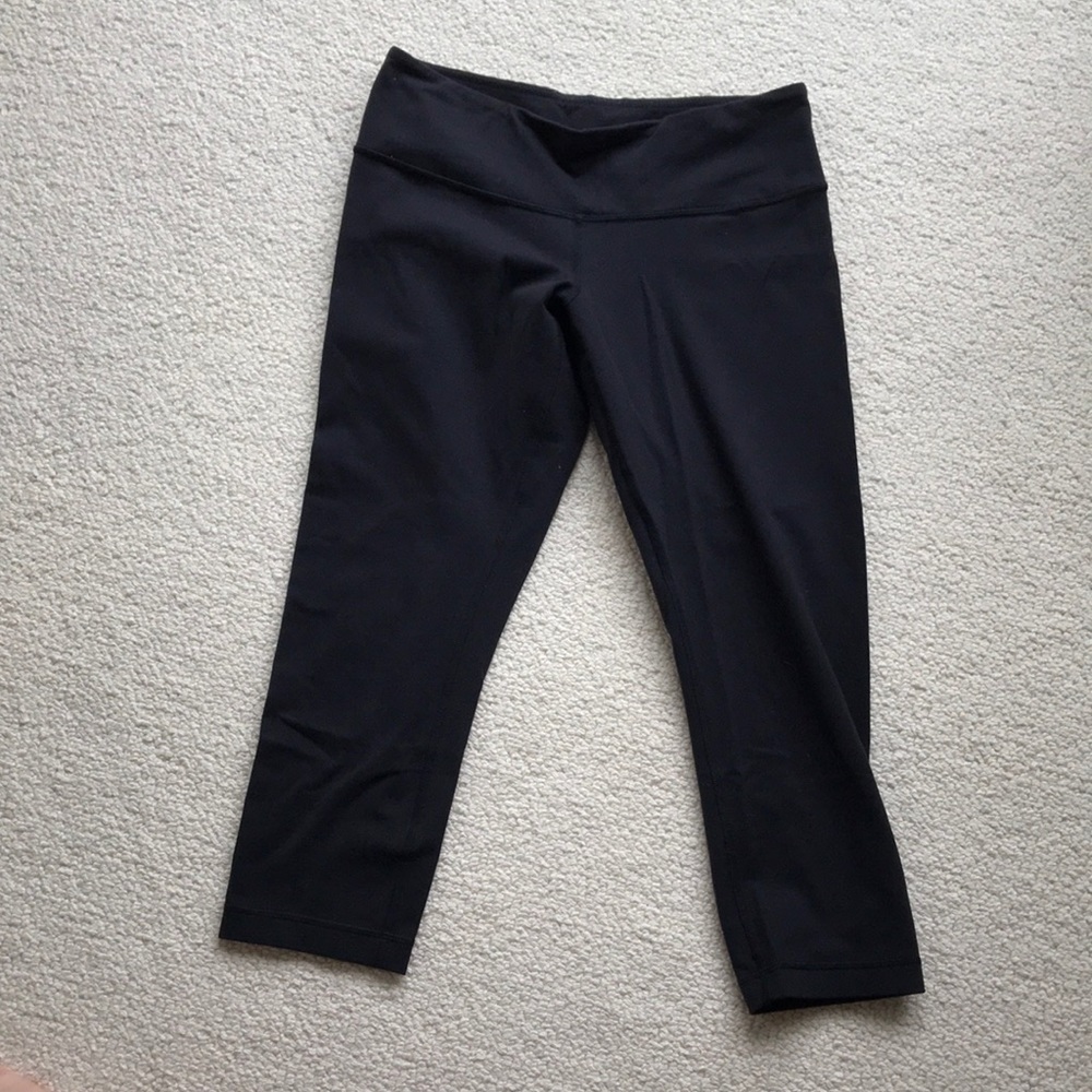 LULU LEMON crop leggings